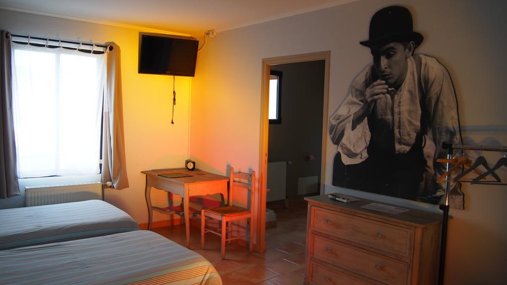 Hotel Le Relais Du Luberon Maubec  Экстерьер фото