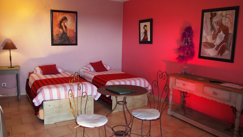 Hotel Le Relais Du Luberon Maubec  Номер фото