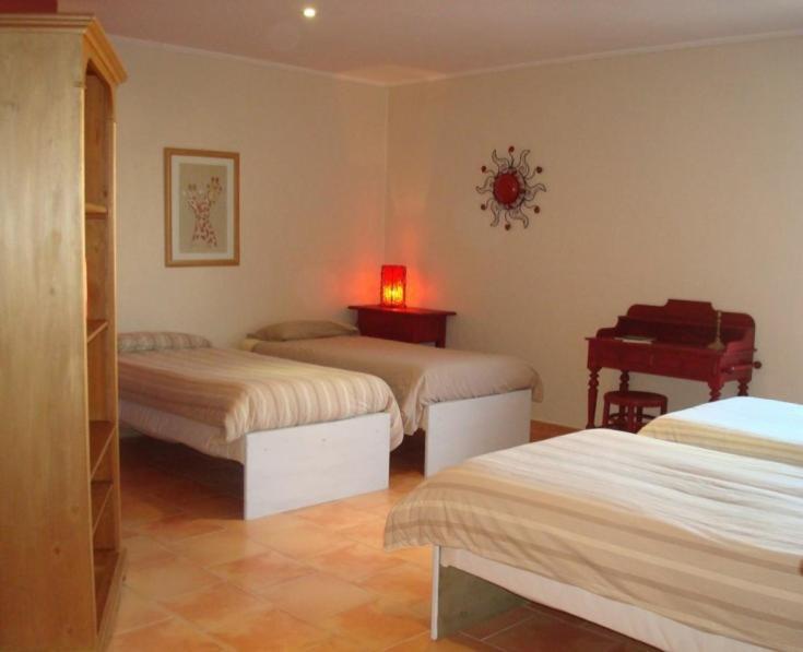 Hotel Le Relais Du Luberon Maubec  Номер фото